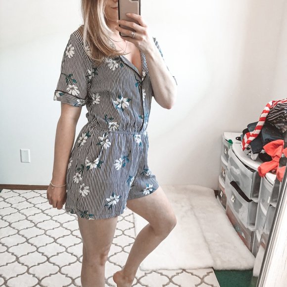One Clothing Los Angeles Striped Floral Romper - Picture 3 of 11